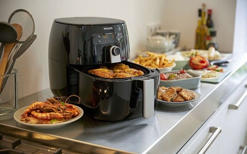 Nồi chiên không dầu là giải pháp cho những bữa ăn hấp dẫn không dầu béo