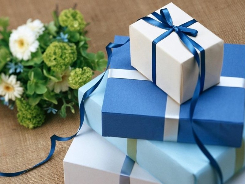 Gợi ý top 7 quà tặng thầy cô ngày 20/11 ý nghĩa thiết thực nhất