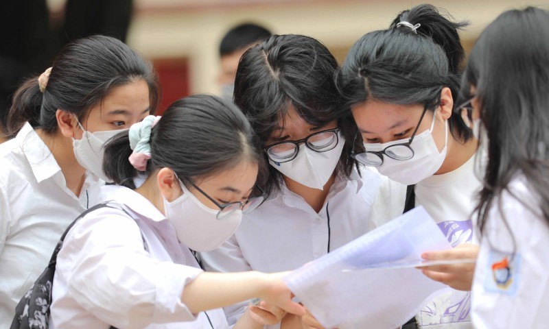 Tra cứu điểm thi tốt nghiệp THPT 2023 và công cụ tính điểm nhanh, chính xác nhất